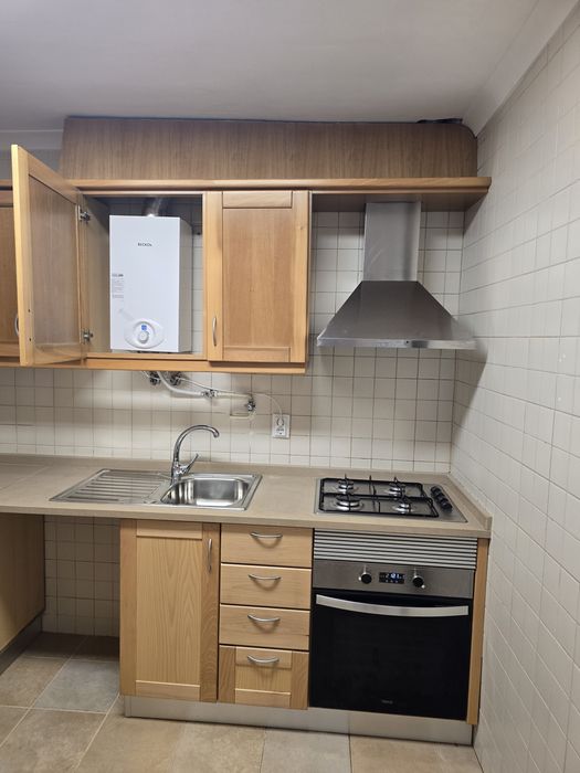 Arrendo Moradia T3 renovada com aparcamento