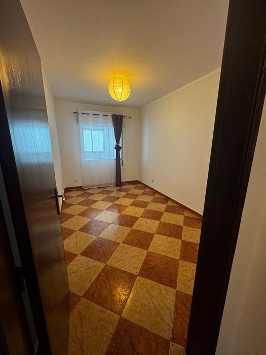 Vendo apartamento T4