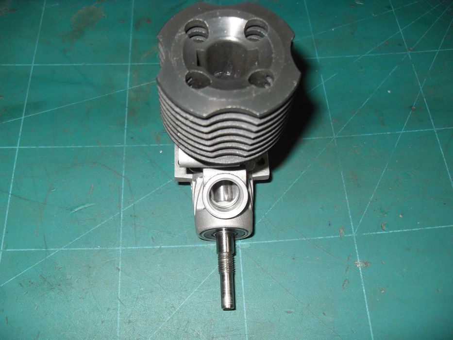 SILNIK NITRO 18  3ccm Spalinowy Modele RC