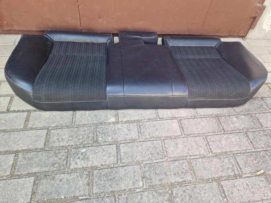 Kanapa siedzisko tył toyota Auris kombi