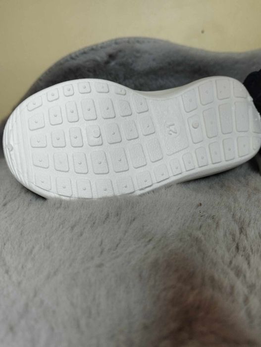 Adidasy na rzepę