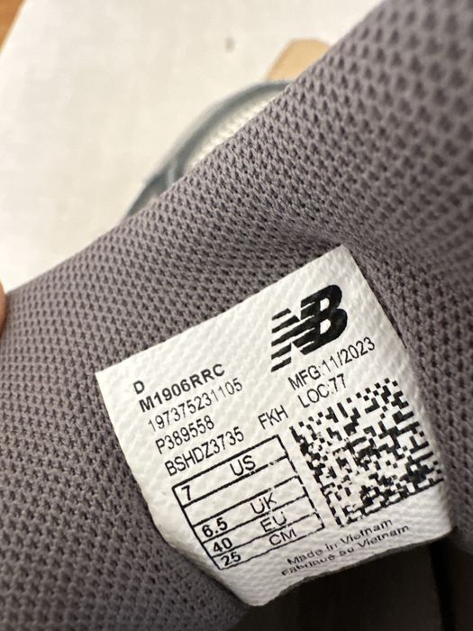 Tenis Satilhas Sneakers New Balance 1906r
