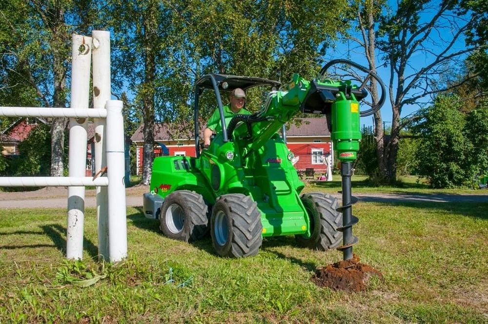 Zakładanie trawników,usługi glebogryzarką separacyjną