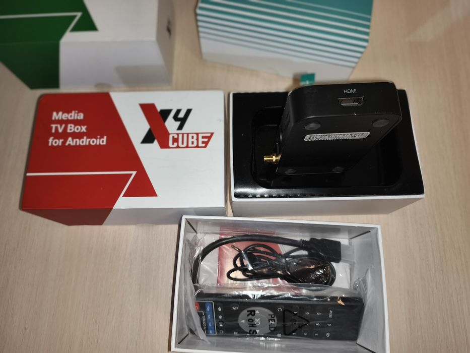 Android TV Ugoos X4 Cube   2/16 amlogic S905X4