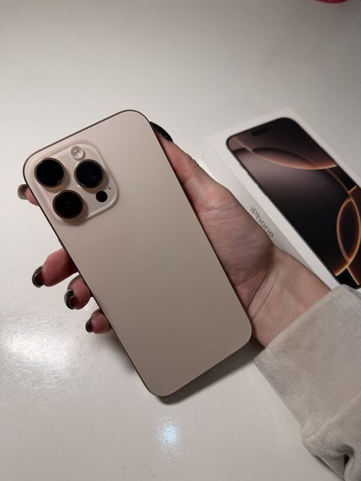 Айфон 16 pro max 256 Gb