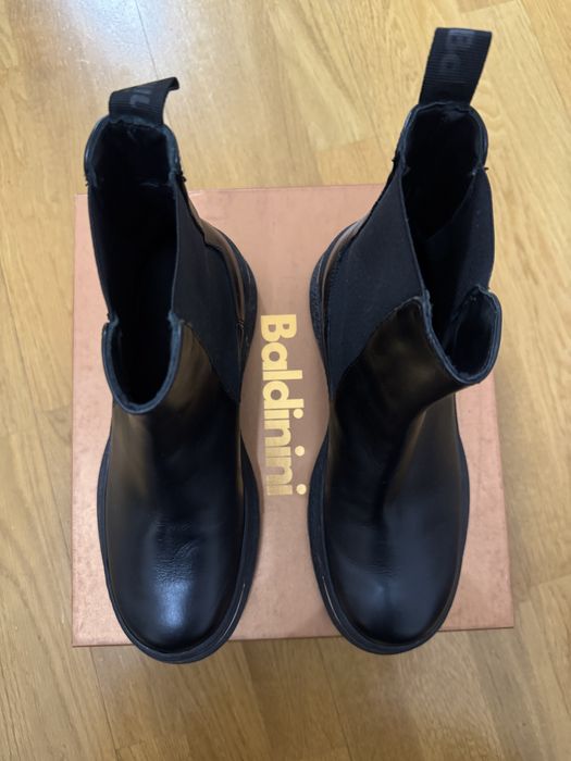 Жиночі чорні черевики челсі BALDININI орігінал