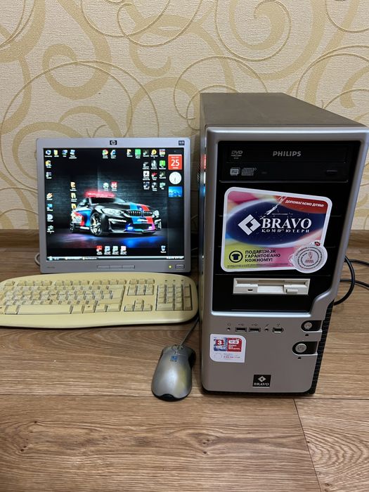 Системный блок Bravo + Монитор мышка и клавиатура.