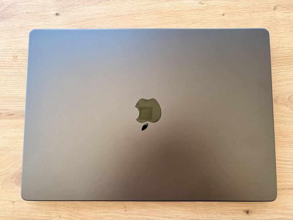 MacBook Pro M4 Pro 16” – 24GB RAM 512GB SSD
