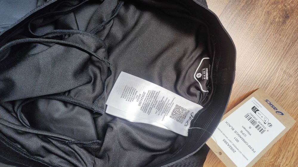 Spodenki krótkie asics