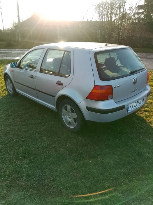 Продам Golf 1998 року. Надійний а саме головне цілий атомобіль