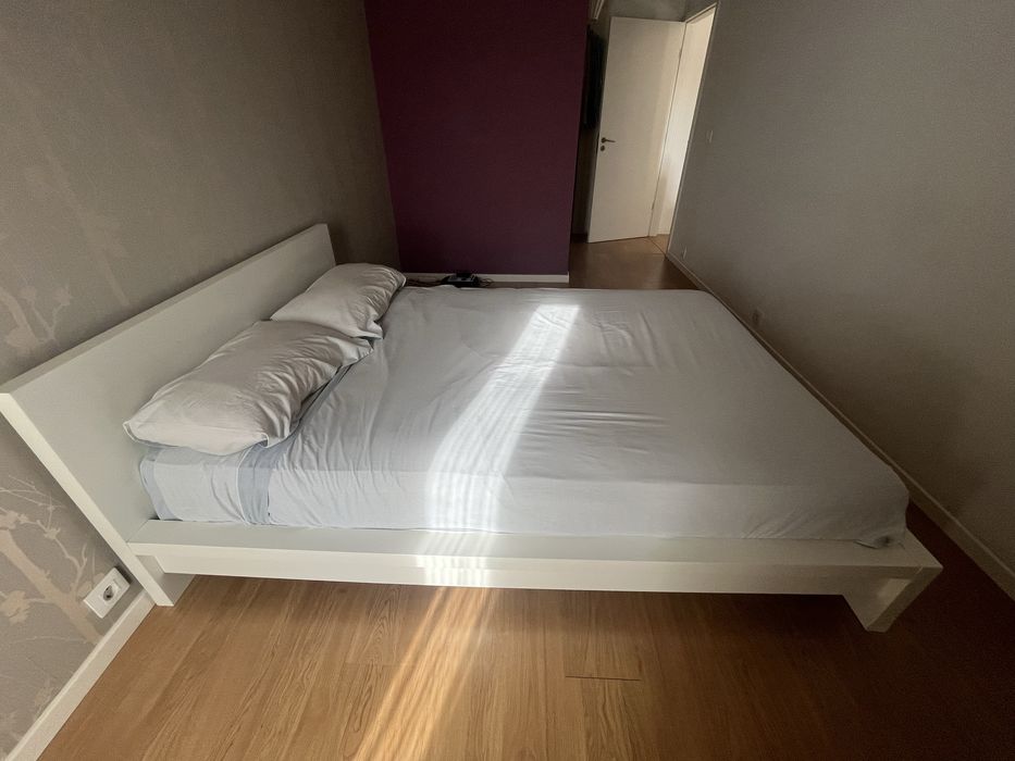 Cama casal IKEA