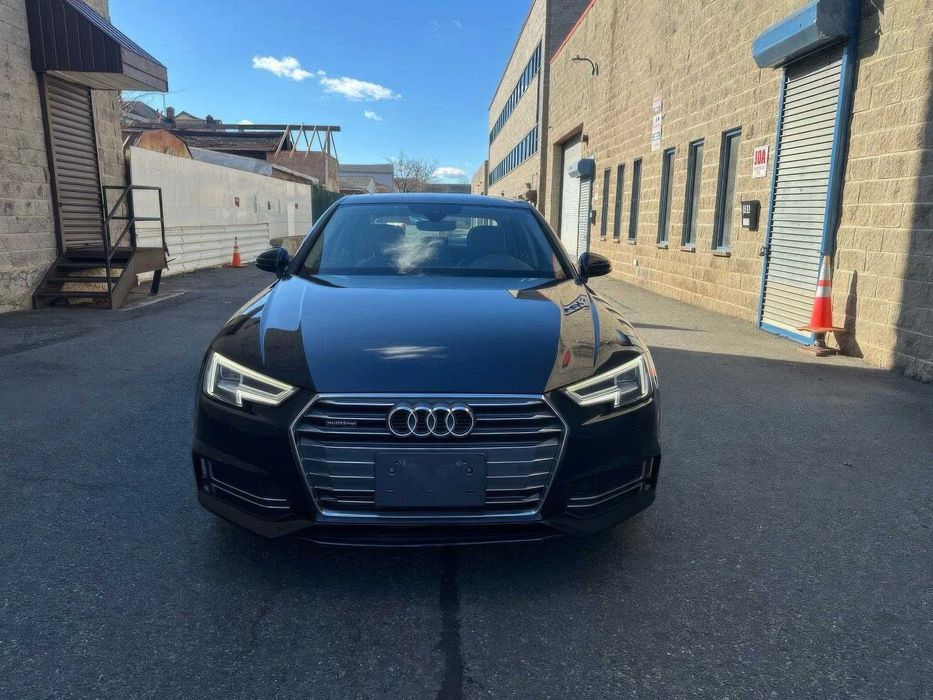 Audi A4 quattro Premium Plus      2017