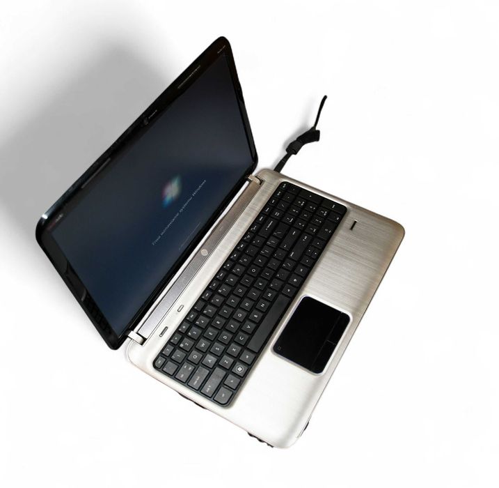 Sprzedam używany laptop HP Pavilion dv6-6030ew/4GB/
i7 2gen 2630QM/AMD