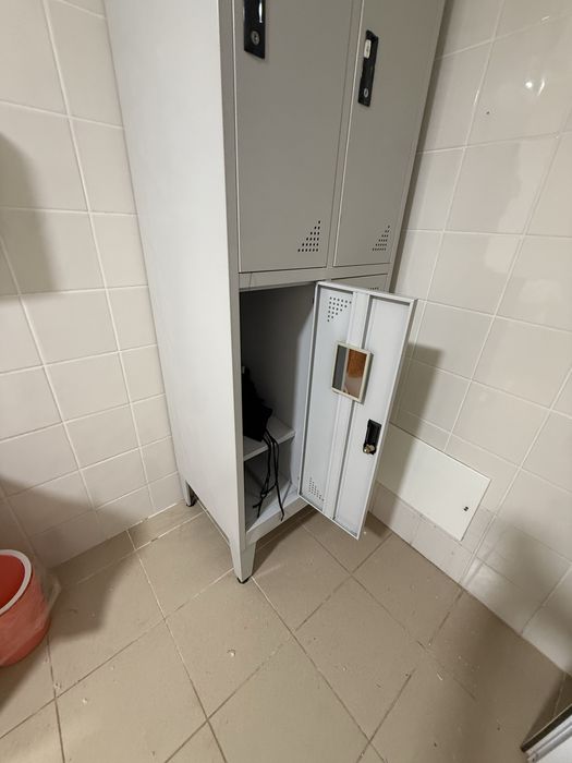 Cacifo / Vestiario em metal