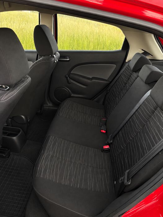 Samochod Mazda 2 2009r