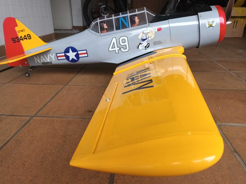 Avião RC  - AT6 Texan