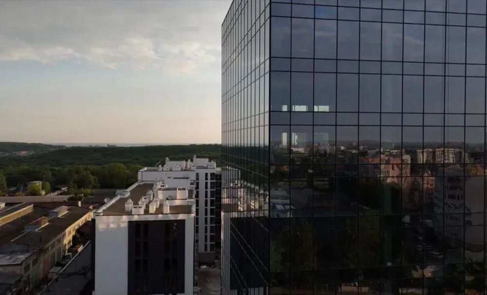 Оренда комерційного приміщення 43,85 м² у БЦ W.ONE Tower/ БЕЗ КОМІСІЇ