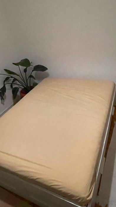 Cama 140x200 com arrumação + Colchão