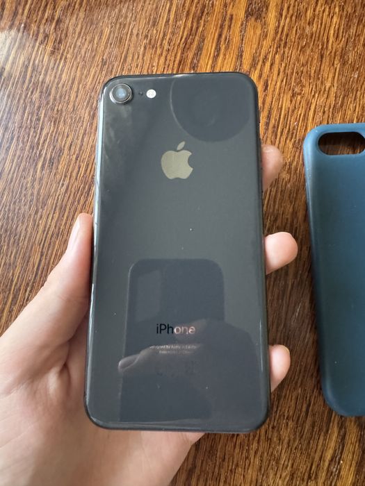 Apple iphone 8 64gb акб 100%