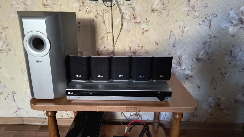 Домашний кинотеатр LG