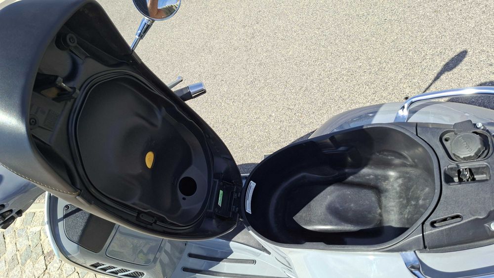 Vespa GTS 300 SuperTech como nova