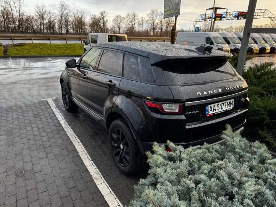 Авто Land Rover Range Rover Evoque 2017