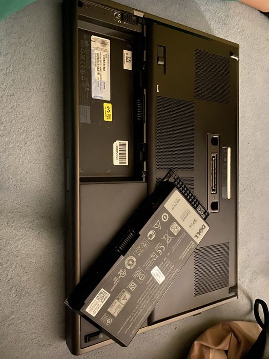 Sprzedam laptop dell