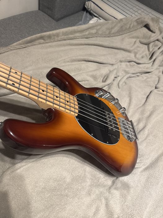 Gitara Basowa Vintage Reissued V96