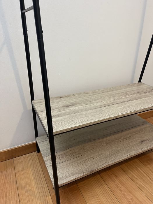 Cavalete com sapateira