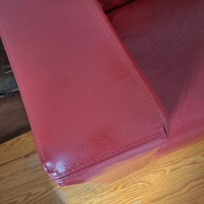 Sofá Ikea Klippan em pele