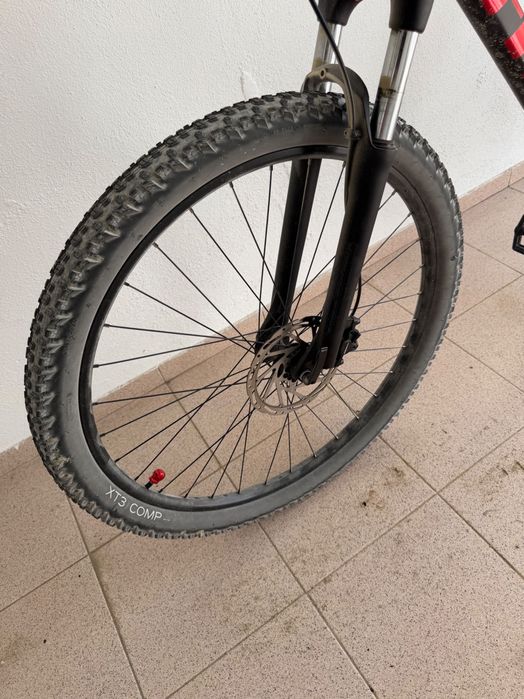 Trek Marlin 5 (2025) – Estado quase novo