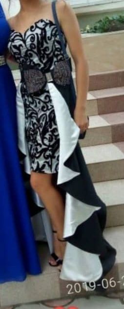 Продам сукню випускну