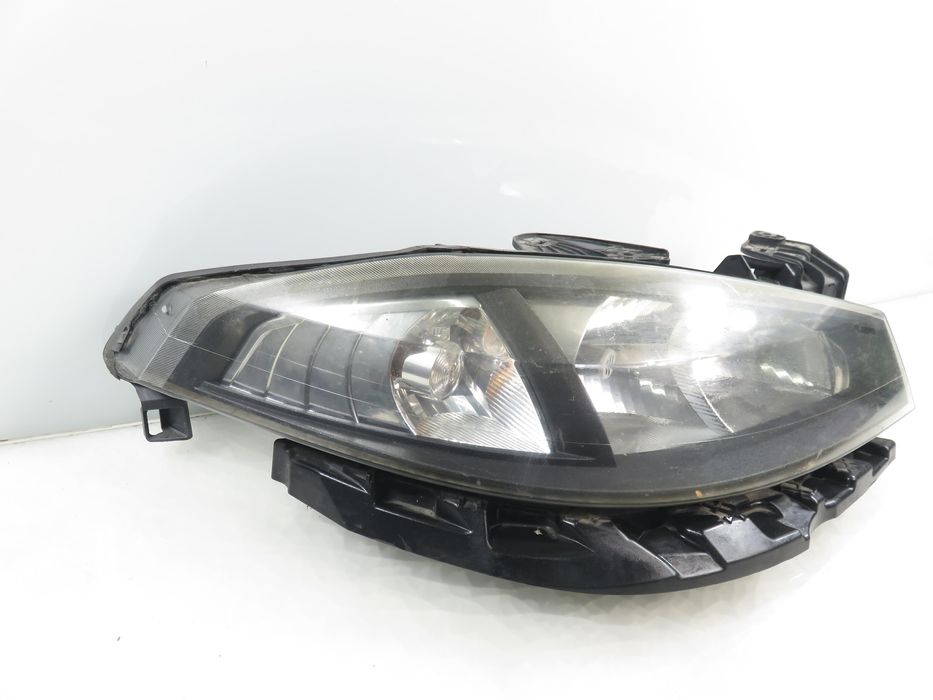 Lampa Prawa Przednia Renault Laguna II Lift