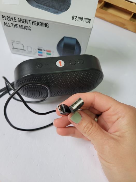 Портативна колонка mini pill 2.0