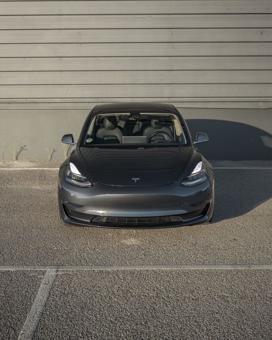 Tesla Model 3 Long-Range Dual Motor AWD