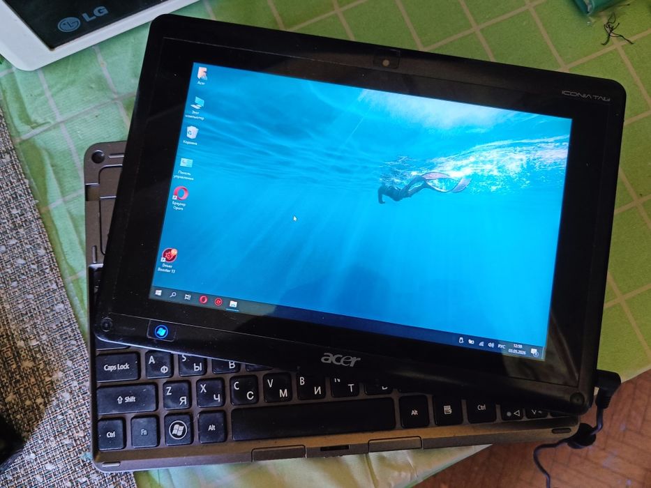 Acer Iconia Tab w501 Win 10 2/32 gb ssd + LTE +Dock