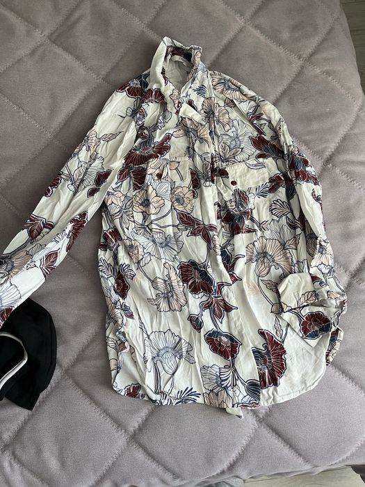 Одяг дівчачий жіночий