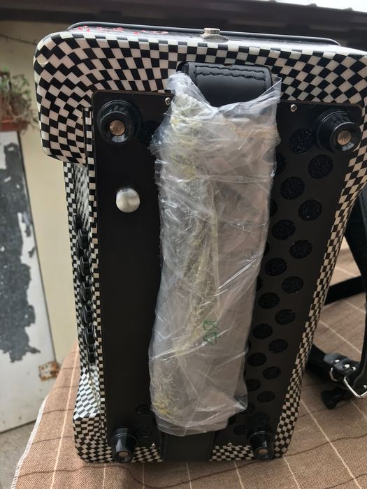 Vendo concertina semi nova da mesma fábrica da pedrosini