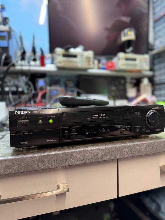 Magnetowid Philips VR1100 VHS i S-VHS biały kruk