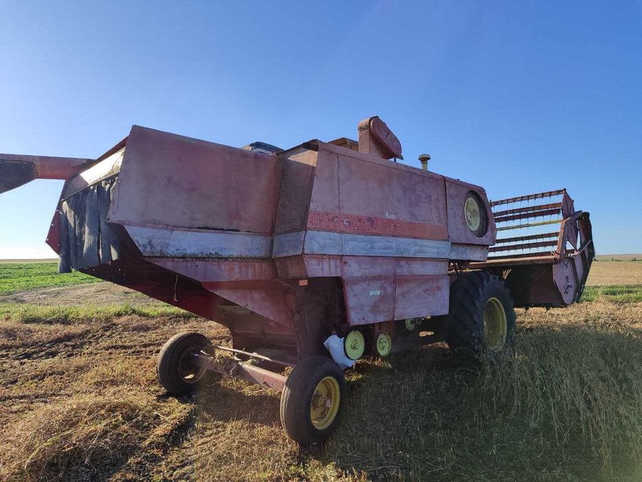 Комбайн Massey Ferguson 525 1987