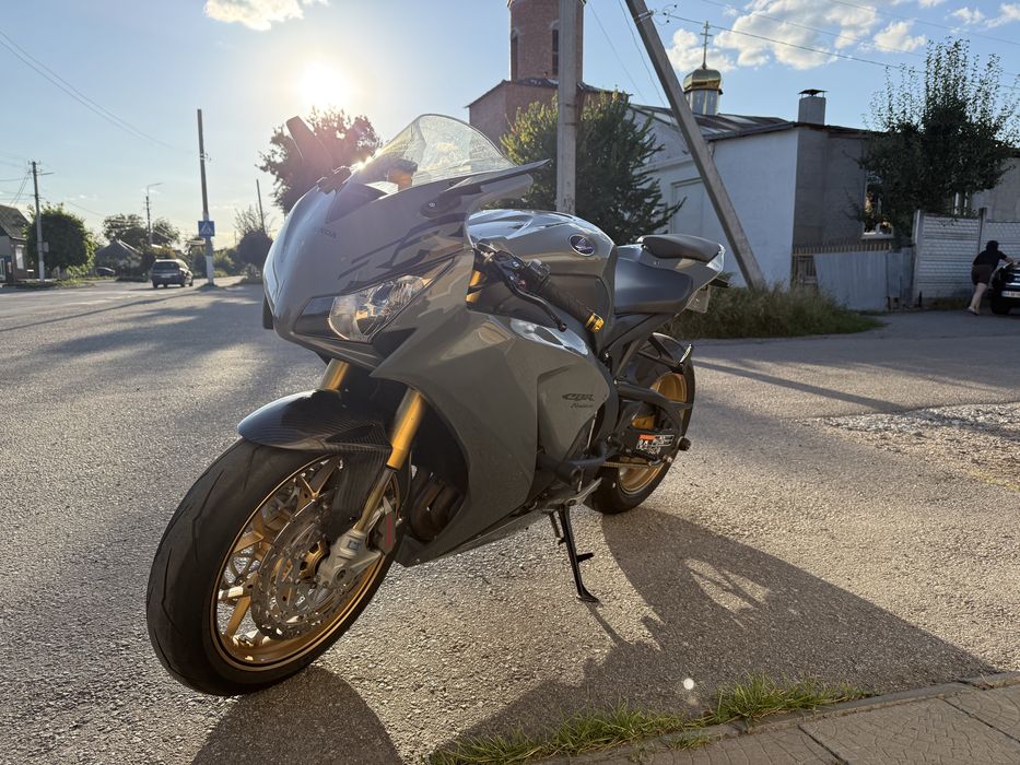 Honda cbr1000rr sp 2014 лімітований