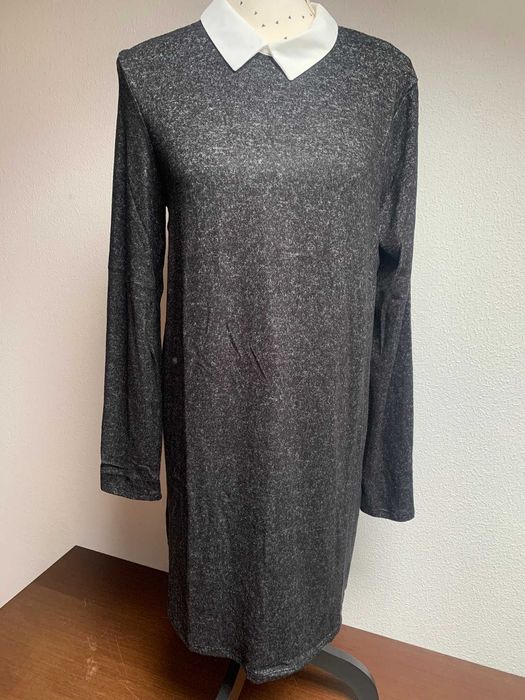 Vários vestidos casuais