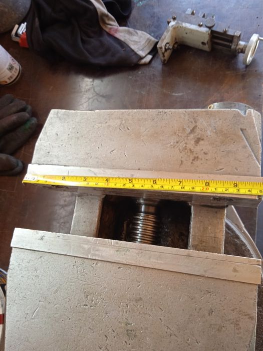 Лещата,тиски фрезерные,станочные