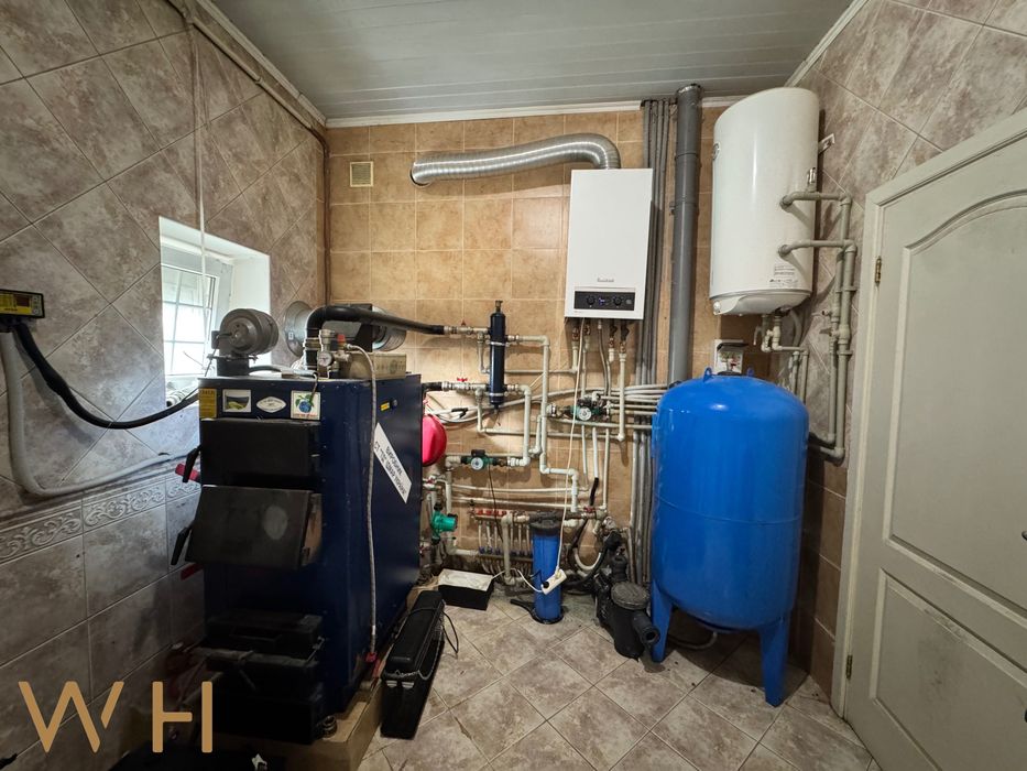 Продаж будинку с. Пухівка 144m² 4 кім. ділянка 1га, Броварський район Без %
