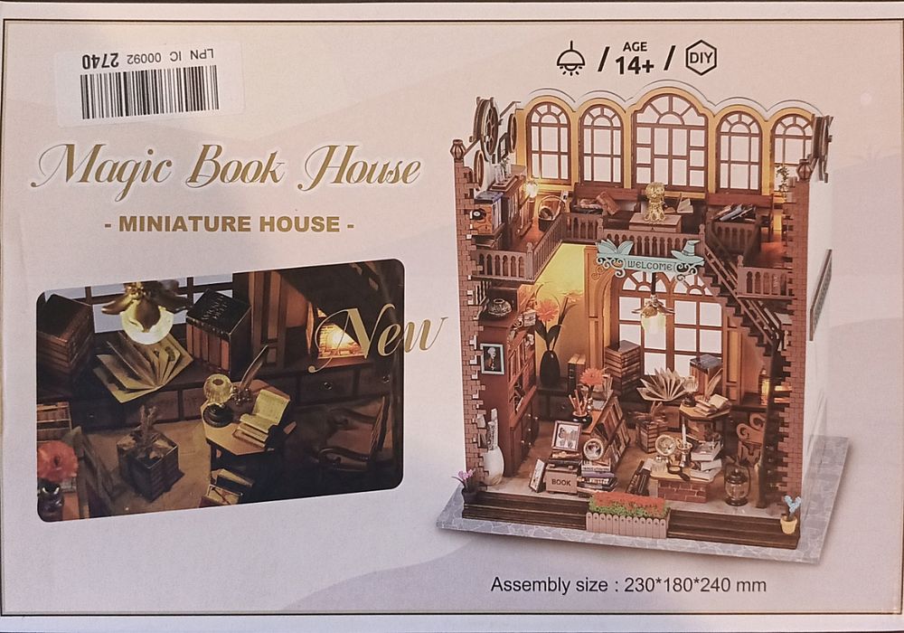 Miniaturowy Domek Magiczna  Szkoła