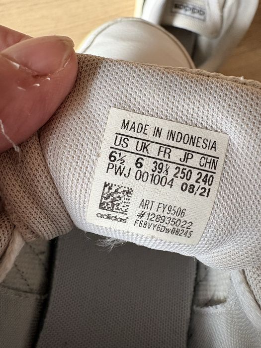 Buty sportowe adidas Court 70s rozmiar 39 1/3 białe oryginalne