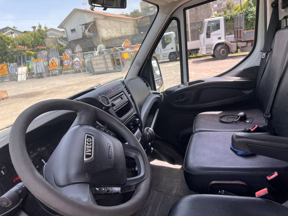 Carinha  iveco 2018 7 lugares