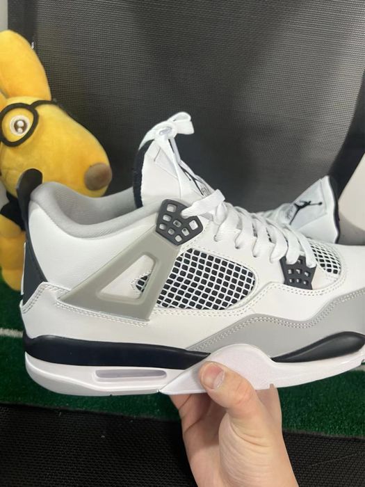 Jordan 4 Military Black