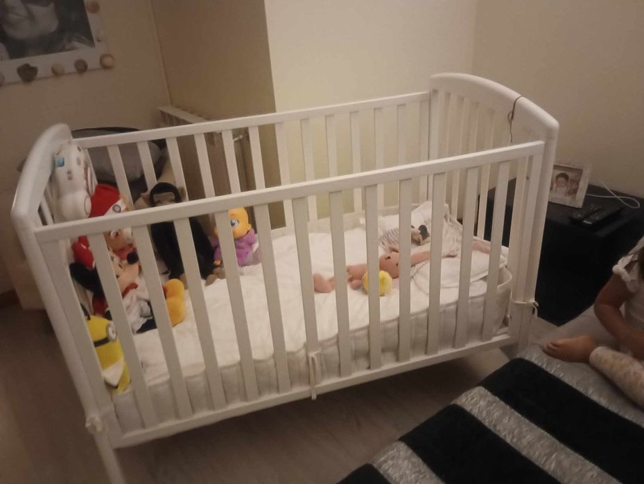 Vendo cama de grades branca Prenatal