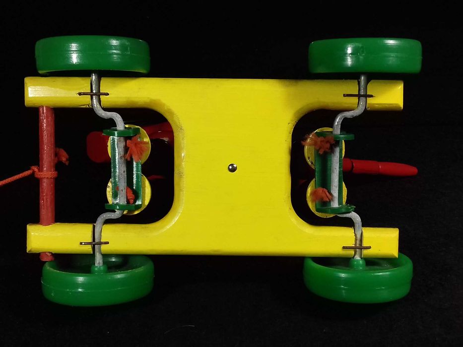 Indusbrinca - Cão de madeira e plástico - anos 1970/80' s